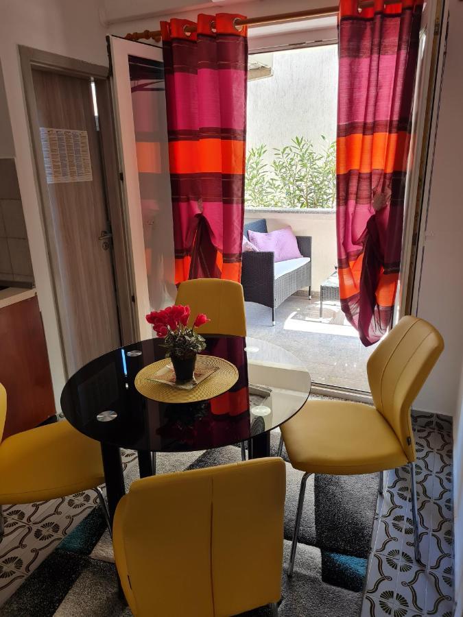 Apartments Dorotea Novalja Exterior photo